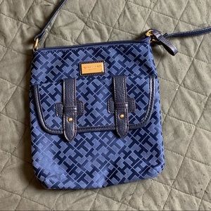 Crossbody purse